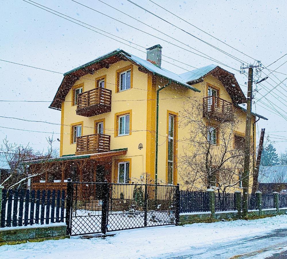 Hotel Ніч Над Карпатами Slavske Exterior foto